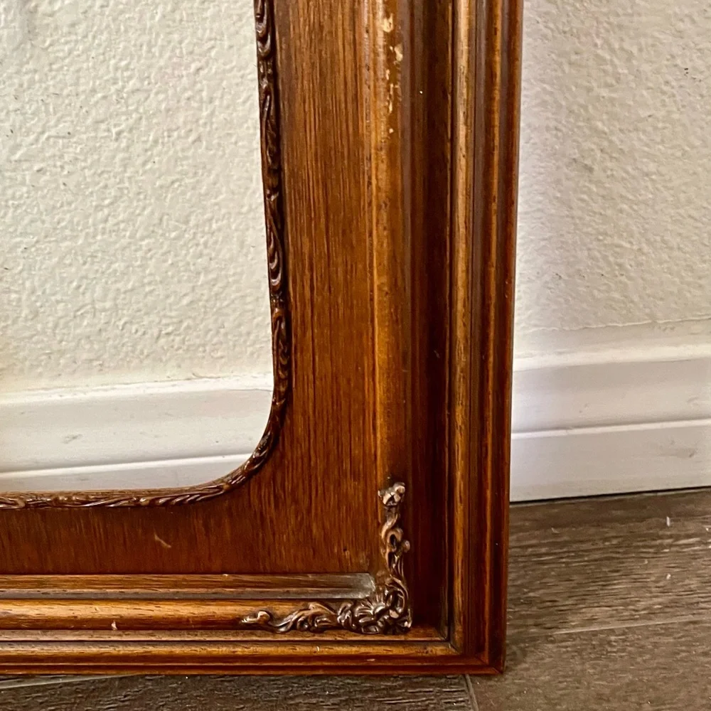 Vintage Ornament Wooden Frame Features Decorative Corner Frame 13/16 Inches
